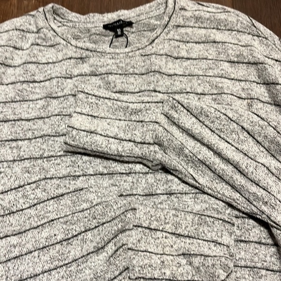 Dynamite, soft, long sleeve sweater, gray black, pinstripe size large women’s - Picture 3 of 6